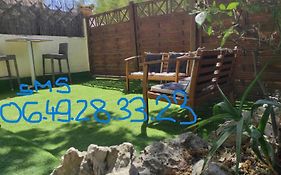 Maisonnette 1 chambre Climatisation Calme Jardin BBQ Plages